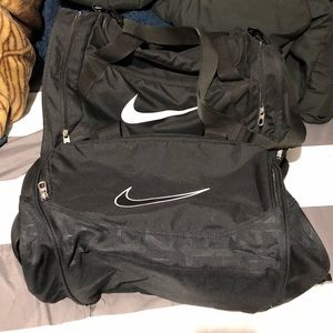 Nike duffle bag lot